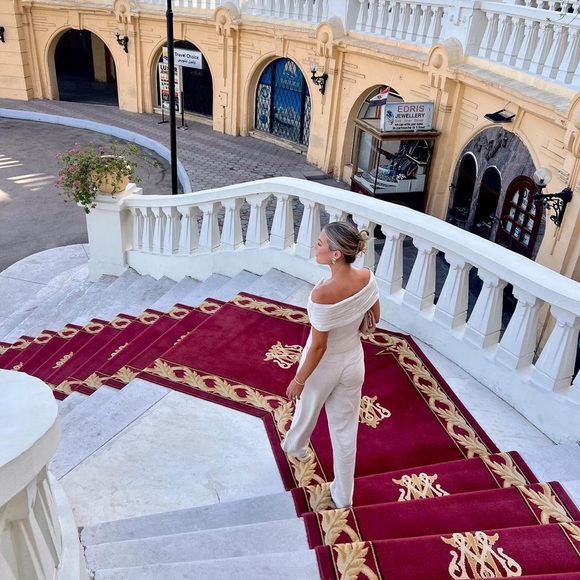 NA-KD Set - Beige Linen Blend Off Shoulder Top & Suit Trousers - Picture 9 of 17